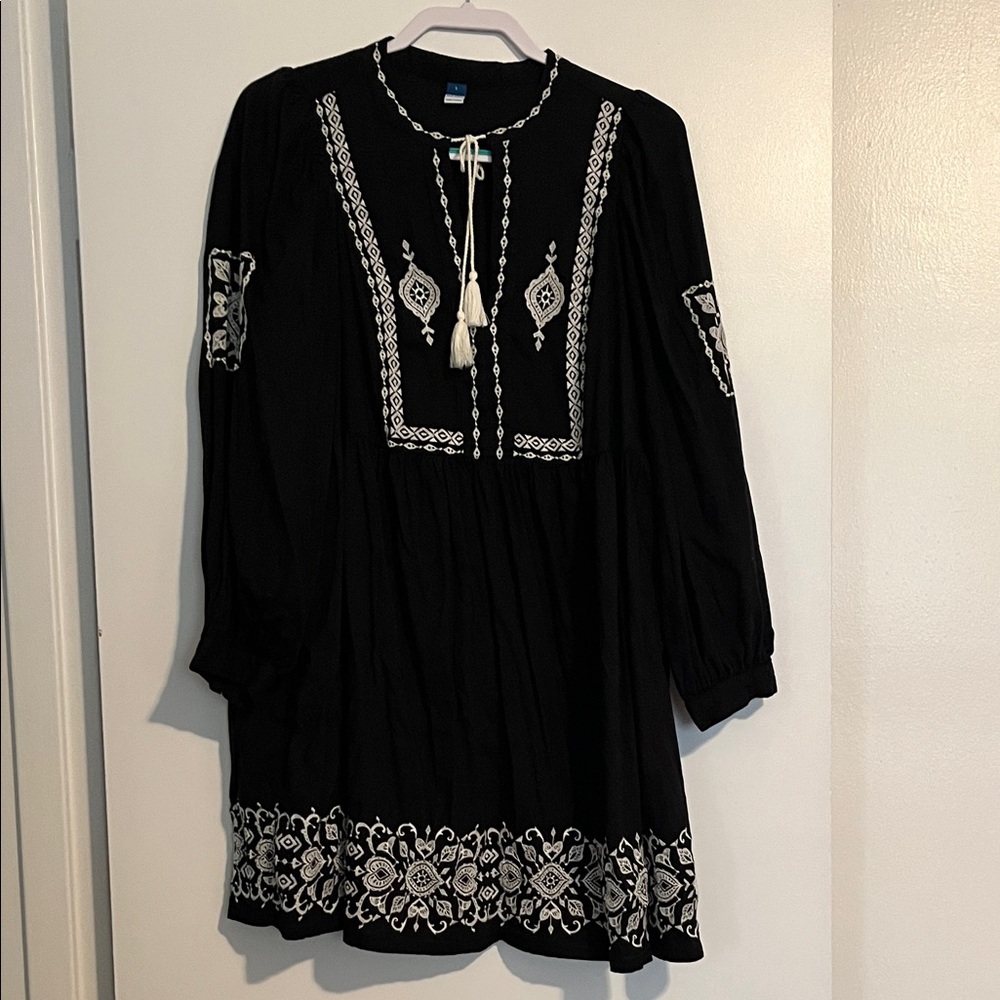 Old Navy Black Dress with White Embroidery
